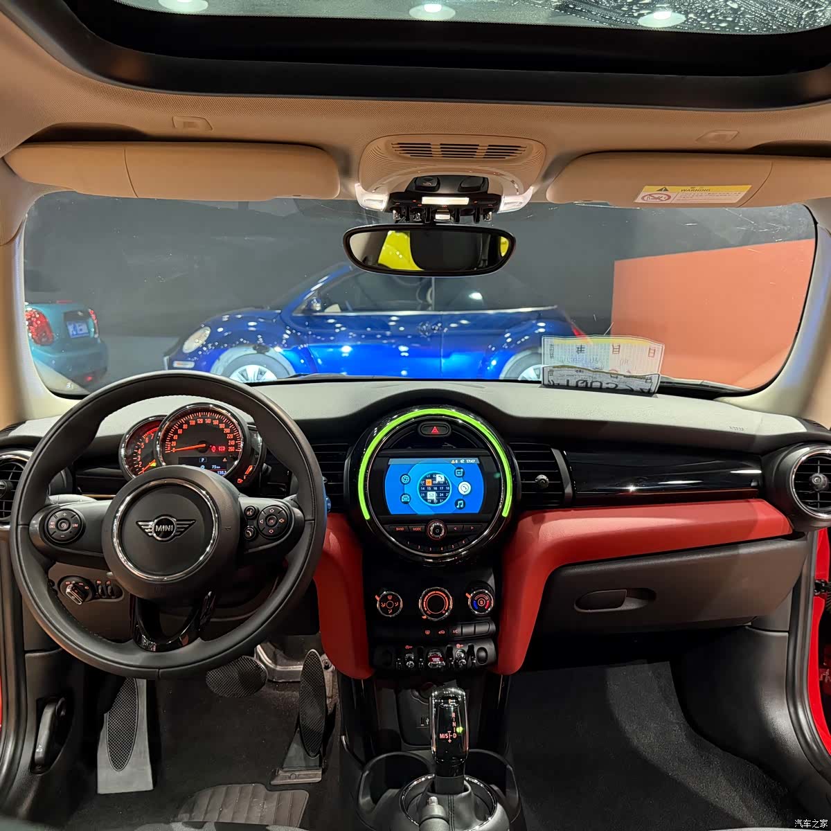 Mini ONE, 2020 8