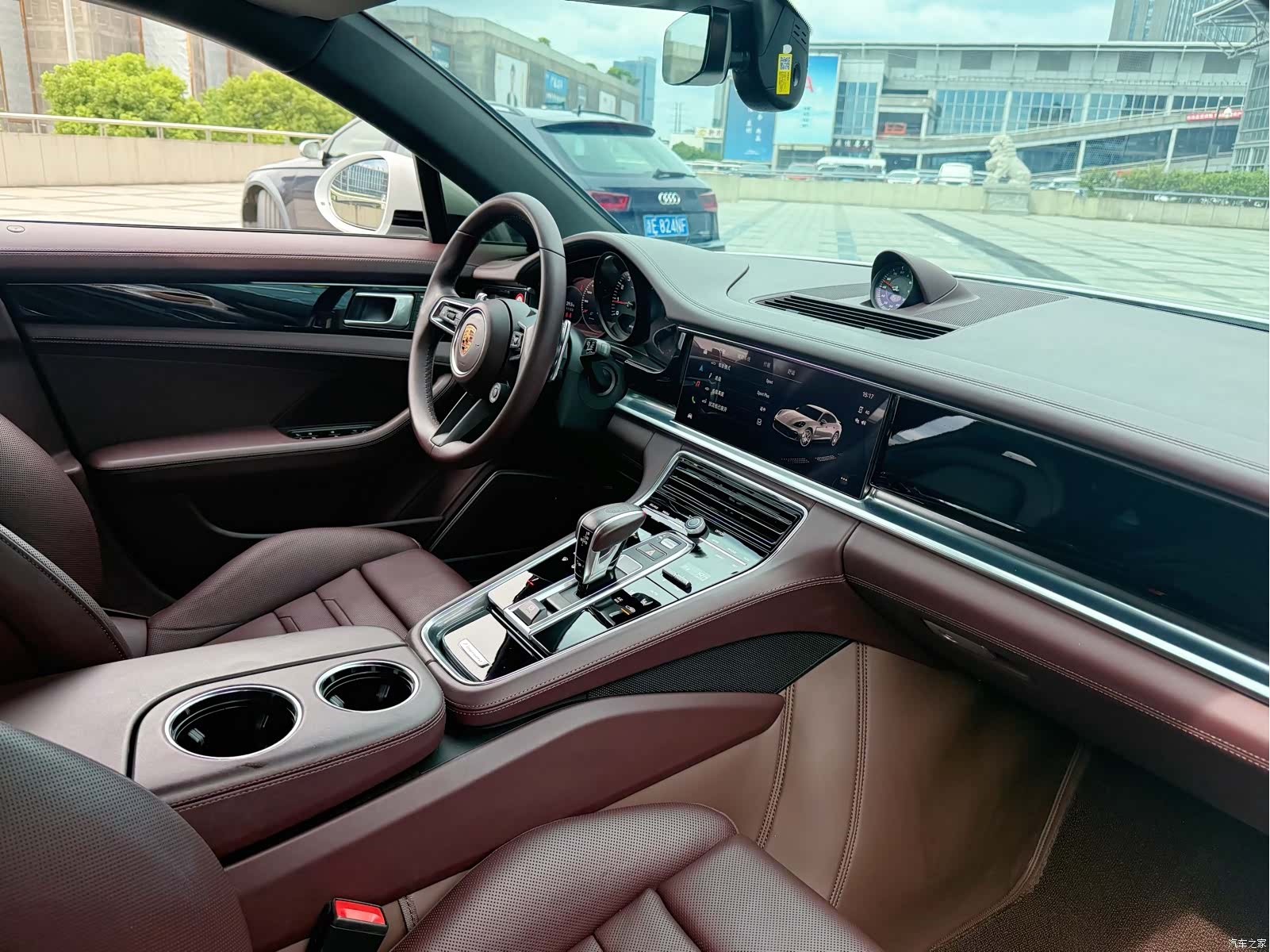 Porsche Panamera, 2022 7
