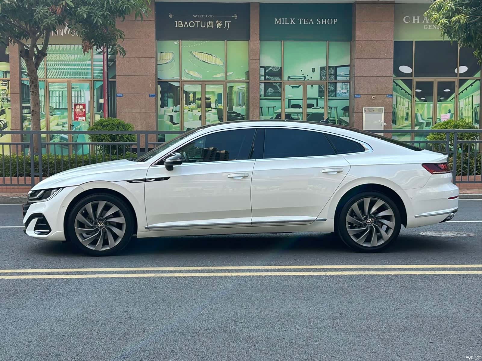 Volkswagen CC, 2023 25