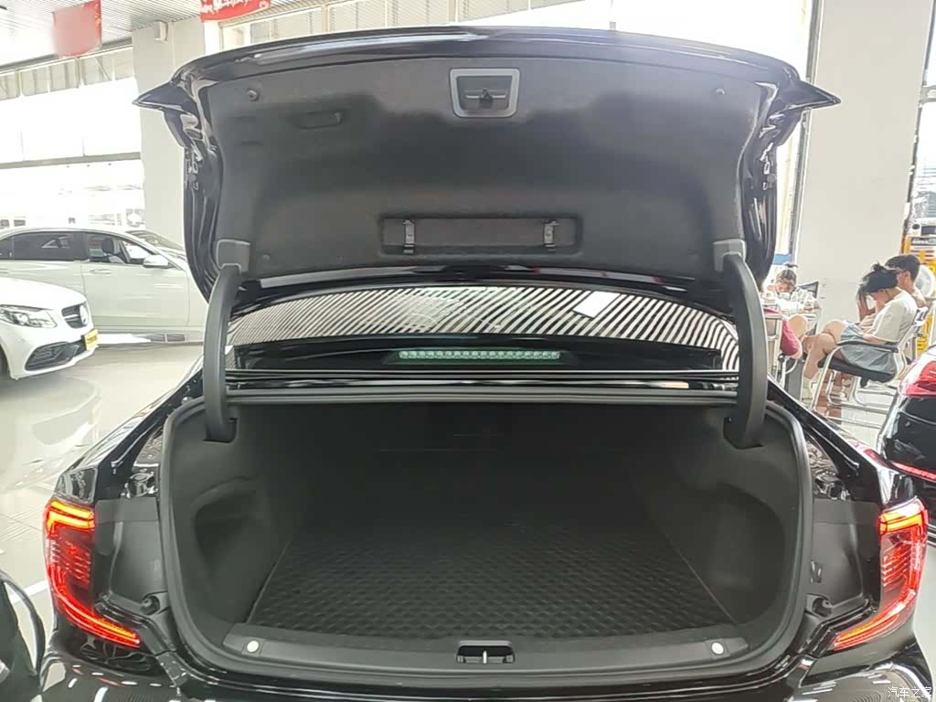 Volvo S90, 2025 19