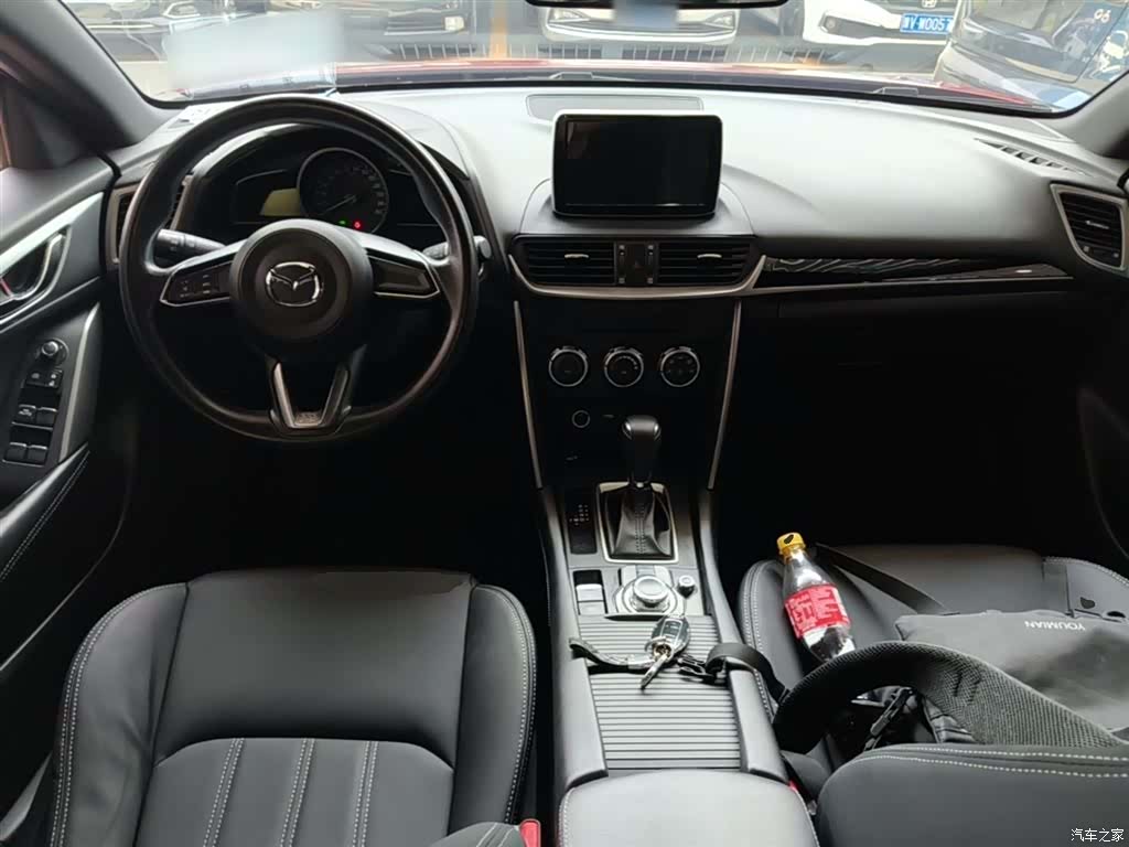 Mazda CX-4, 2019 10