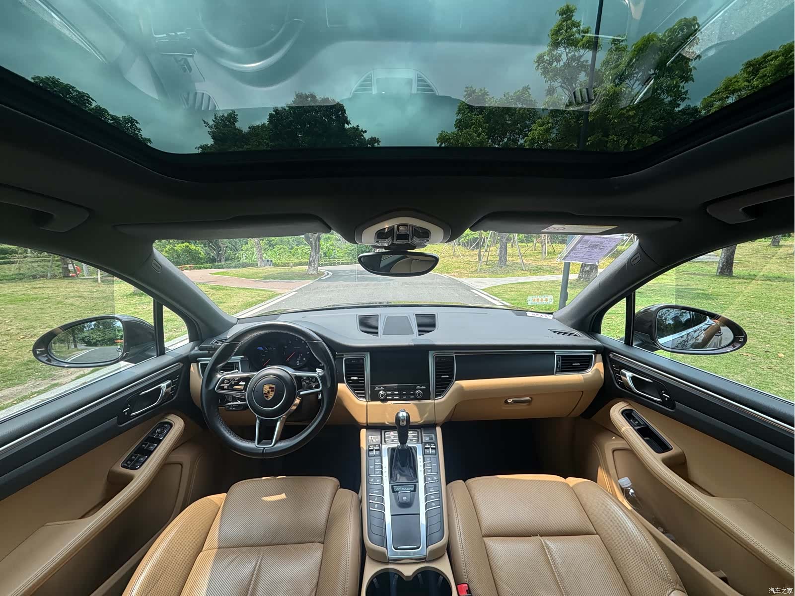 Porsche Macan, 2017 все фото