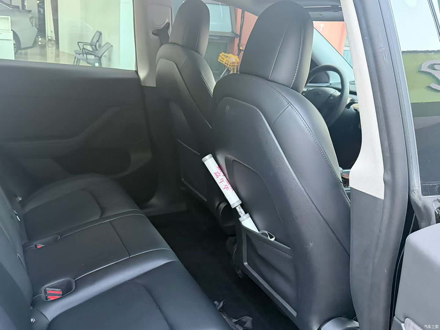 Tesla Model Y, 2022 4
