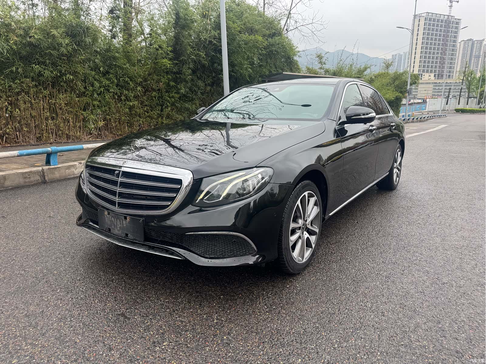 Mercedes-Benz E-Class, 2017 1