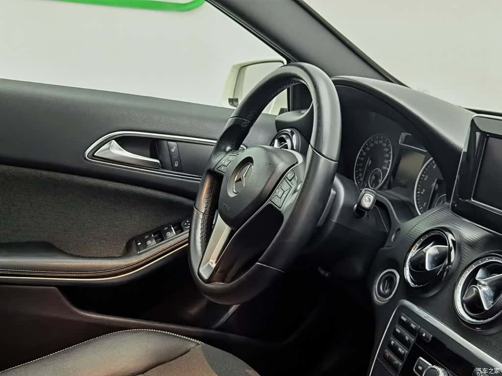 Mercedes-Benz A-Class, 2013 22