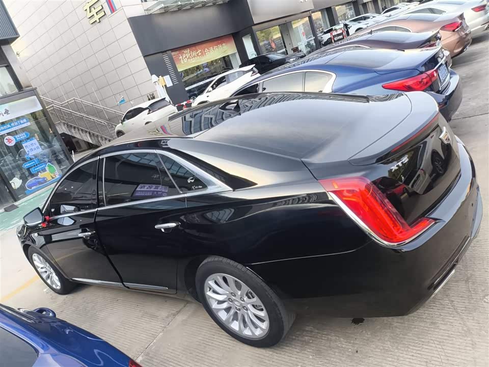 Cadillac XTS