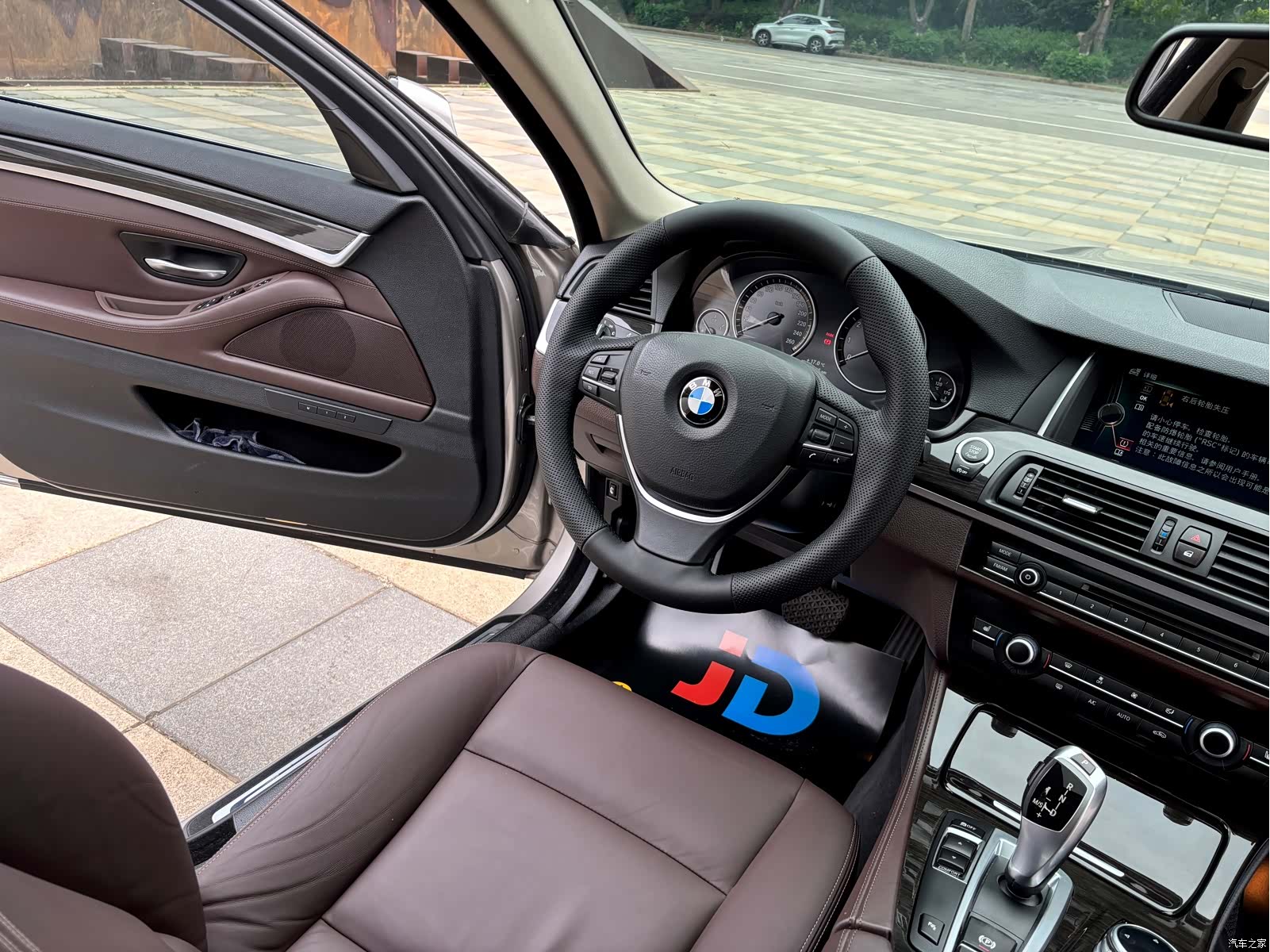 BMW 5 Series, 2014 23