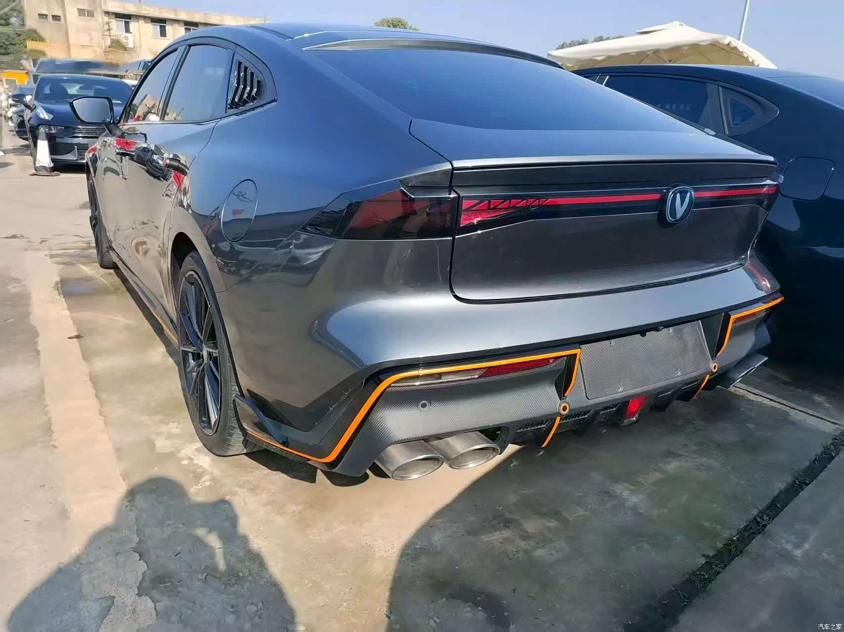 Changan UNI-V, 2022 13