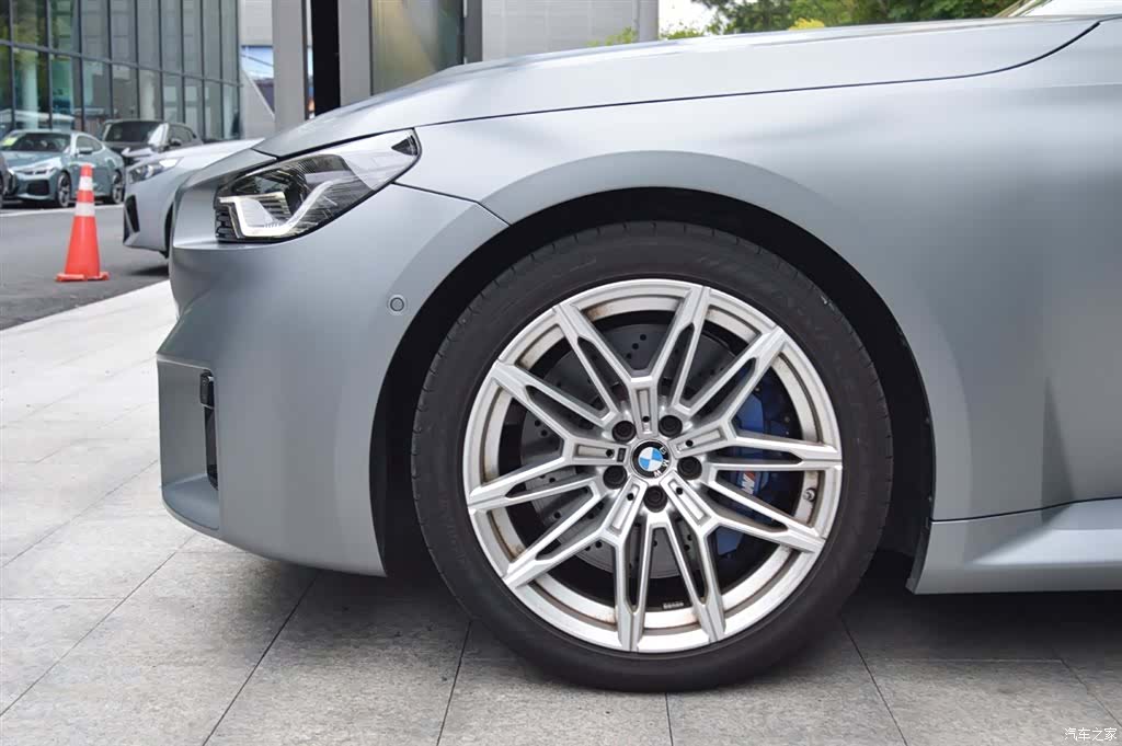 BMW M2, 2025 13