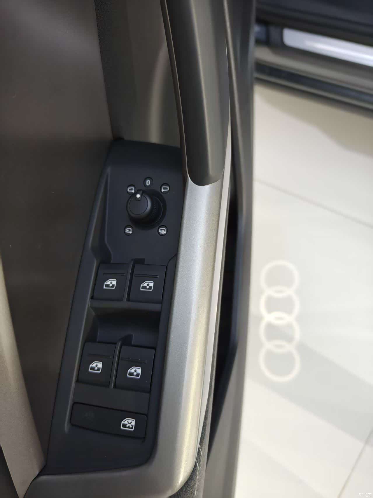 Audi Q3, 2022 14
