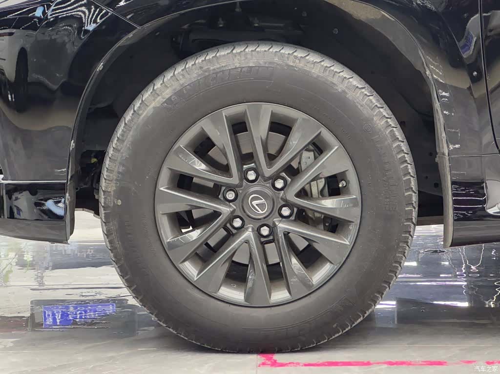 Lexus GX, 2022 4