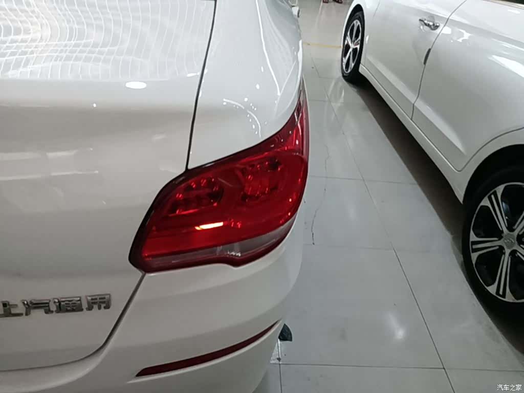 Chevrolet 320, 2018 8