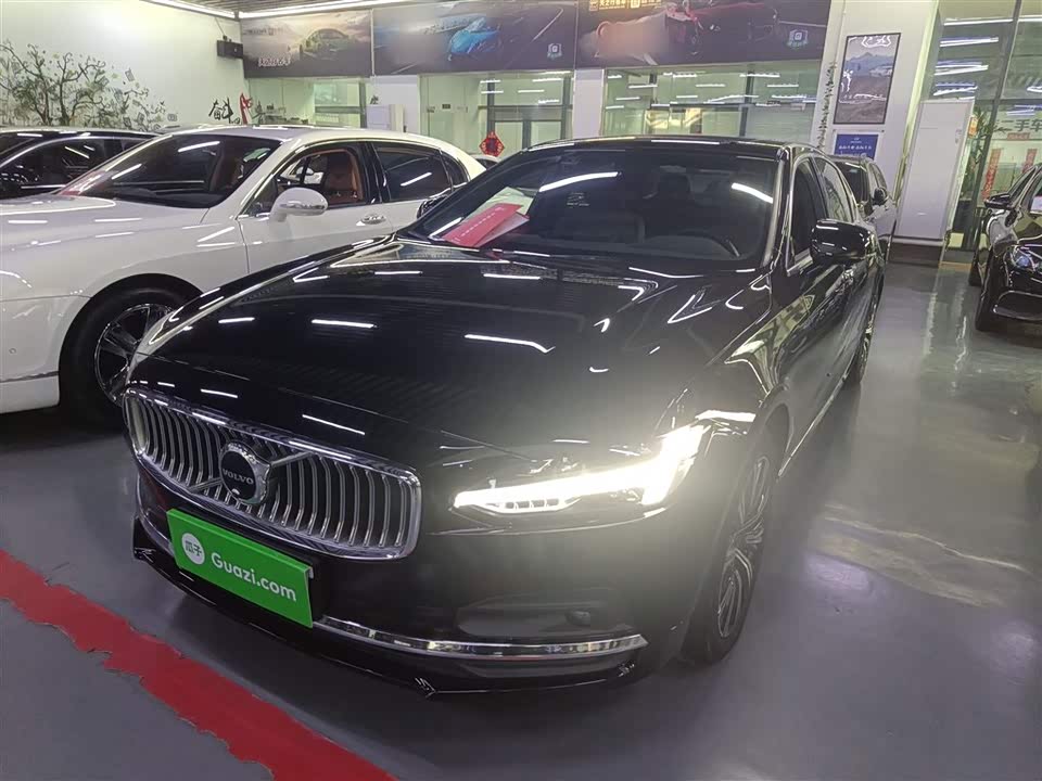 Volvo S90
