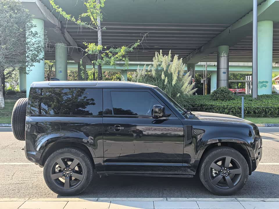 Land Rover guard Land Rover guard