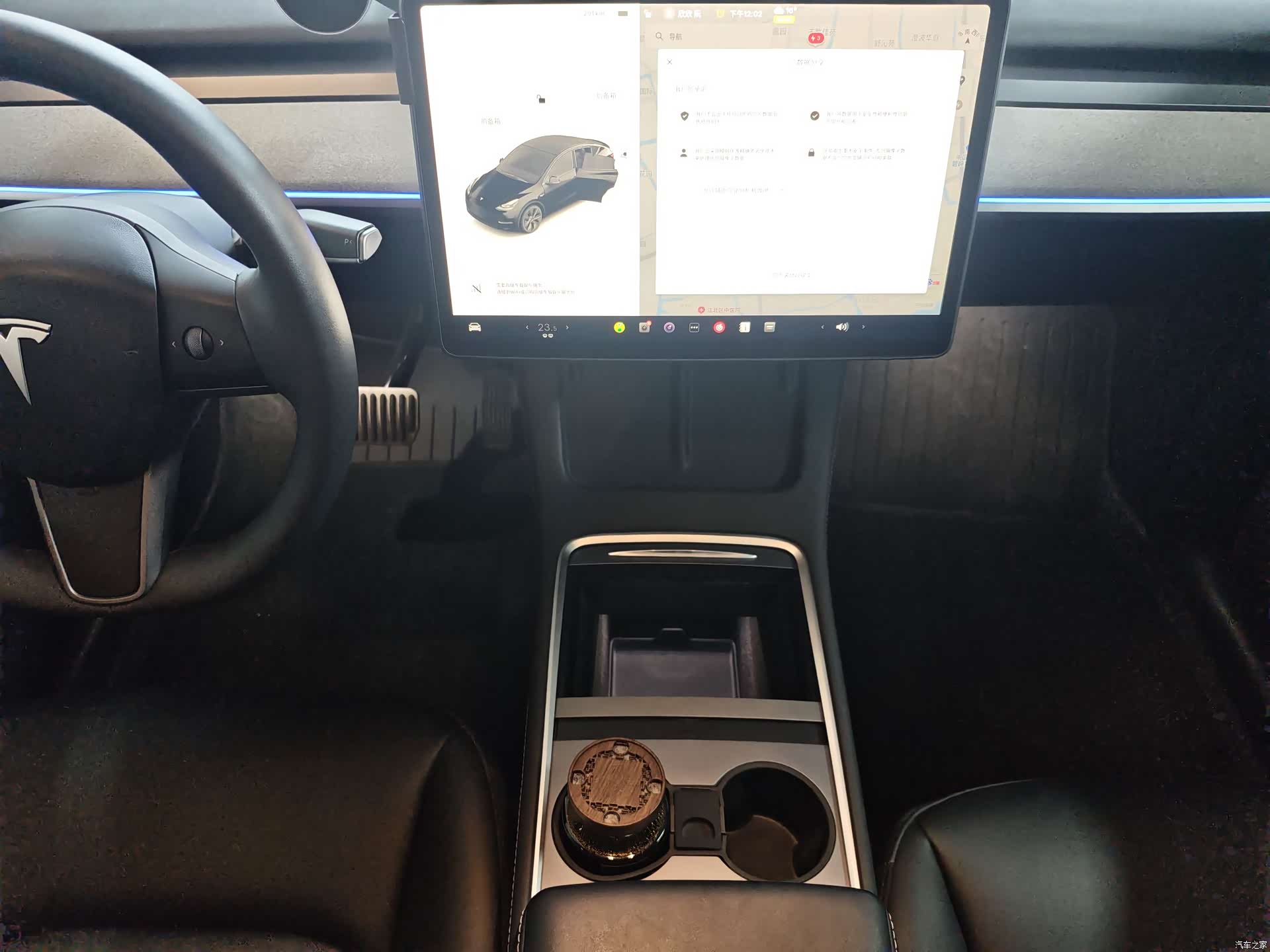 Tesla Model Y, 2023 все фото