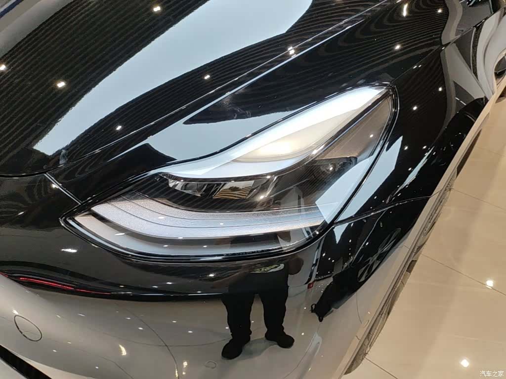Tesla Model Y, 2023 24