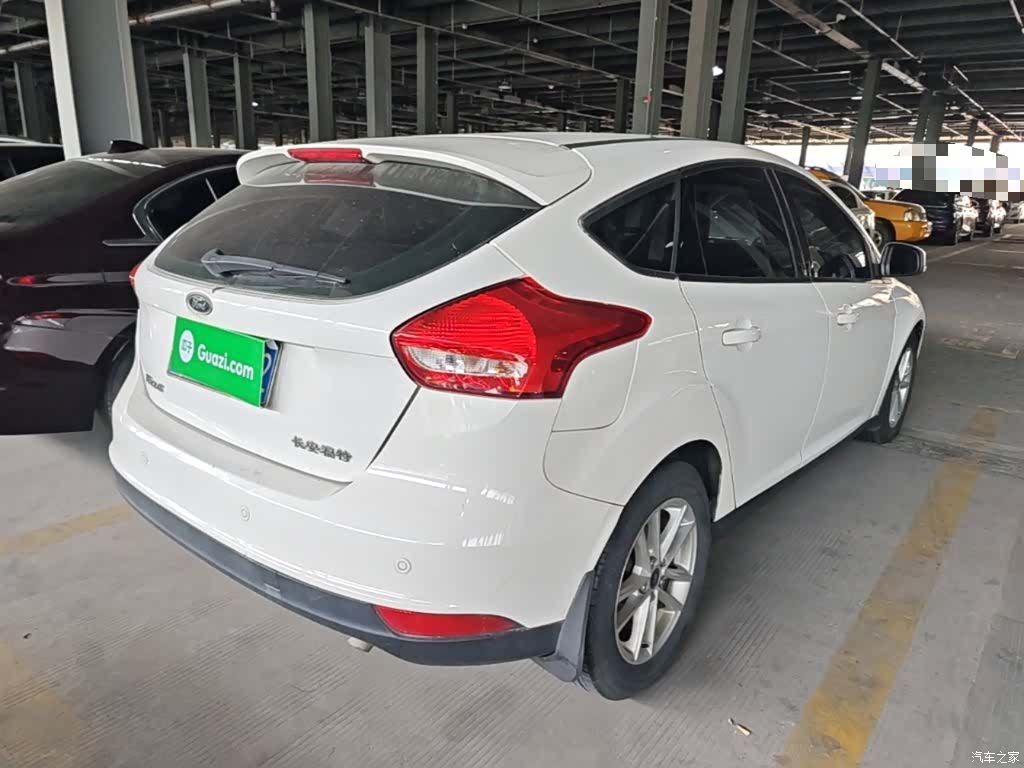 Ford Focus, 2015 7