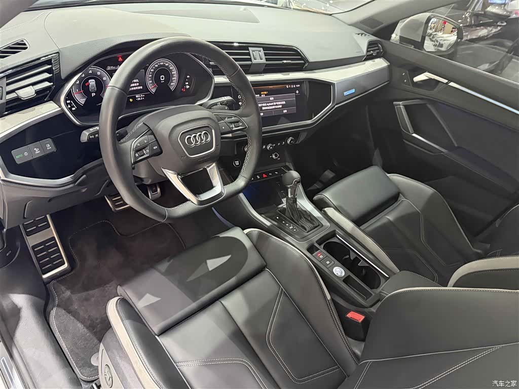 Audi Q3, 2024 11