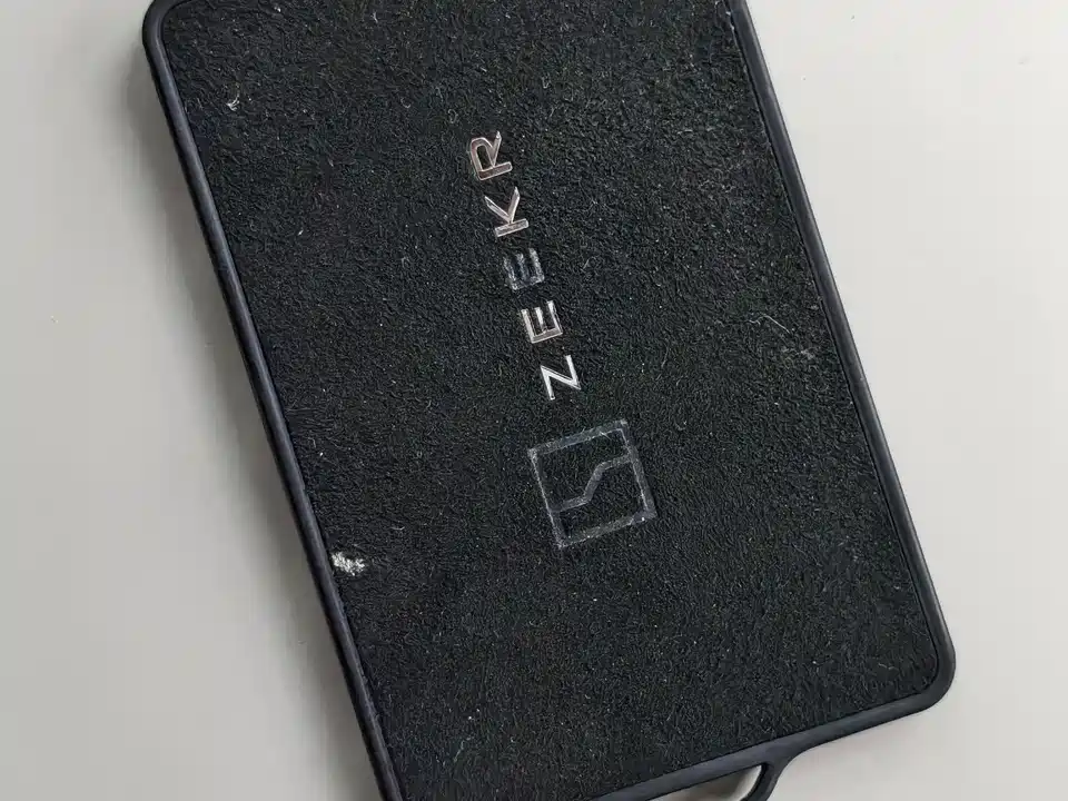 Zeekr 001