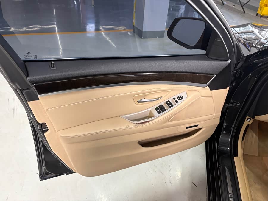 BMW 5 Series 2013, фото 12