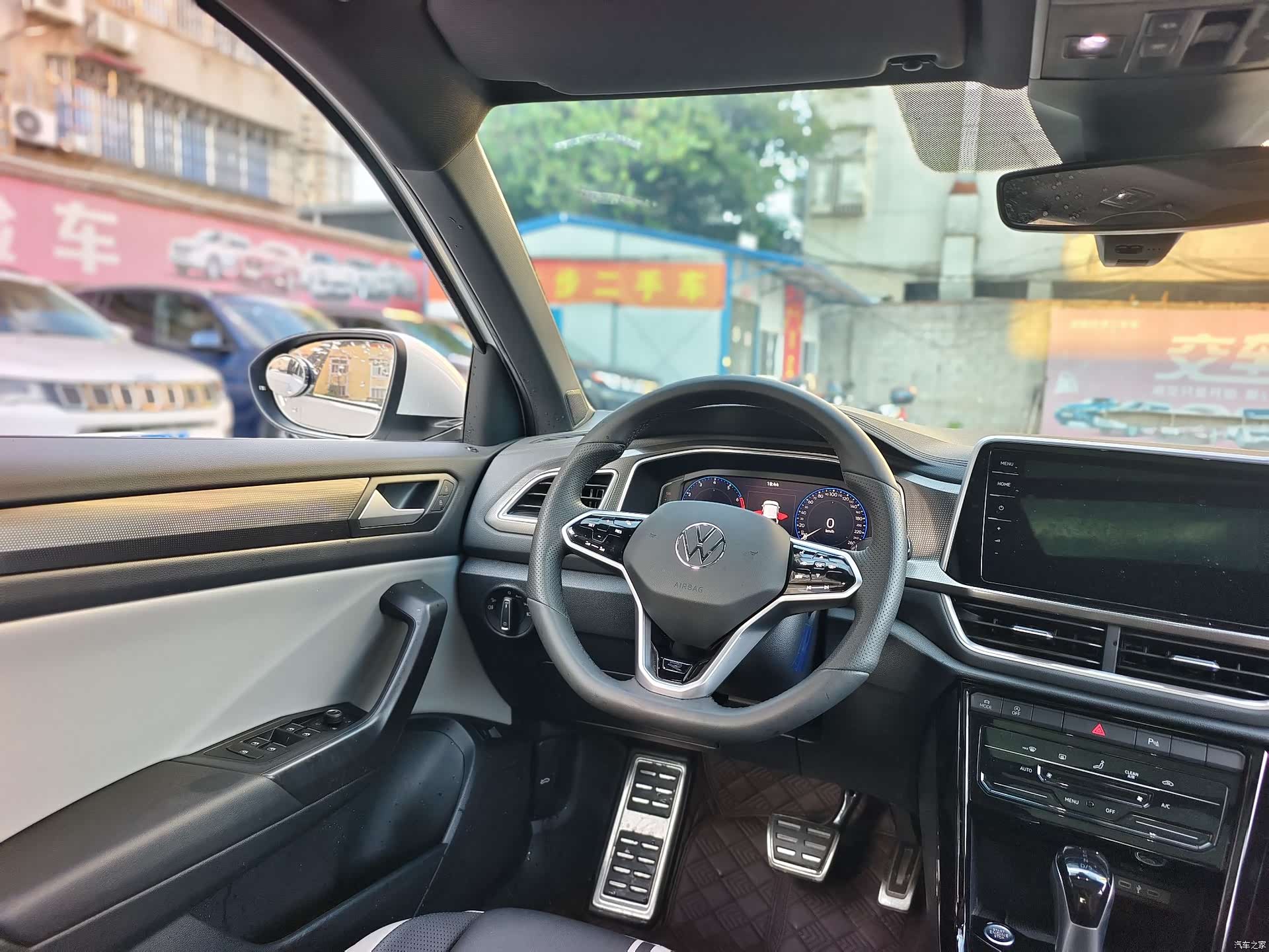 Volkswagen T-ROC, 2024 12