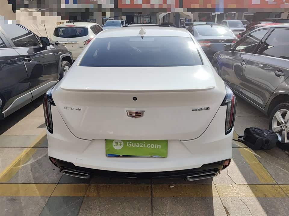 Cadillac CT4