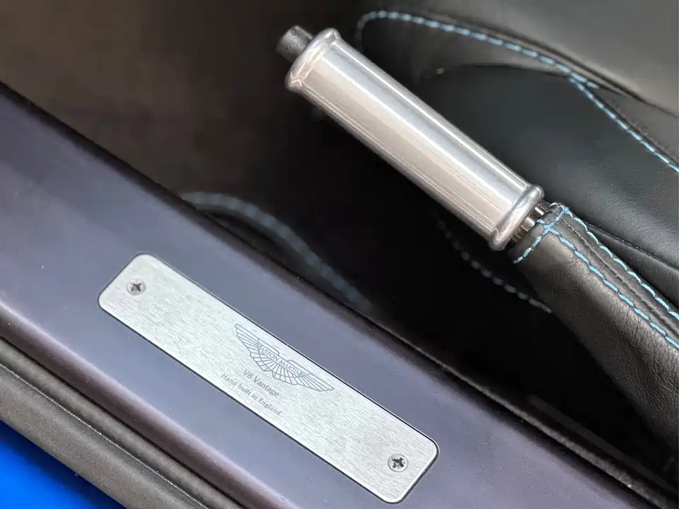 Aston Martin V8 Vantage