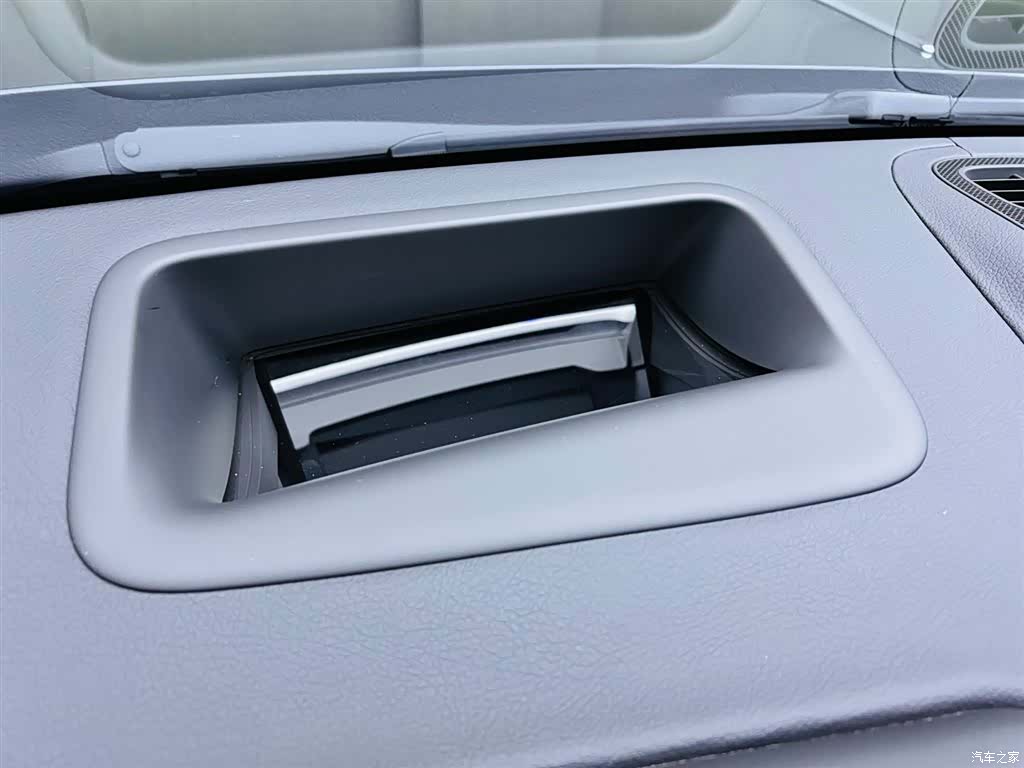 Maybach S-Class, 2024 14