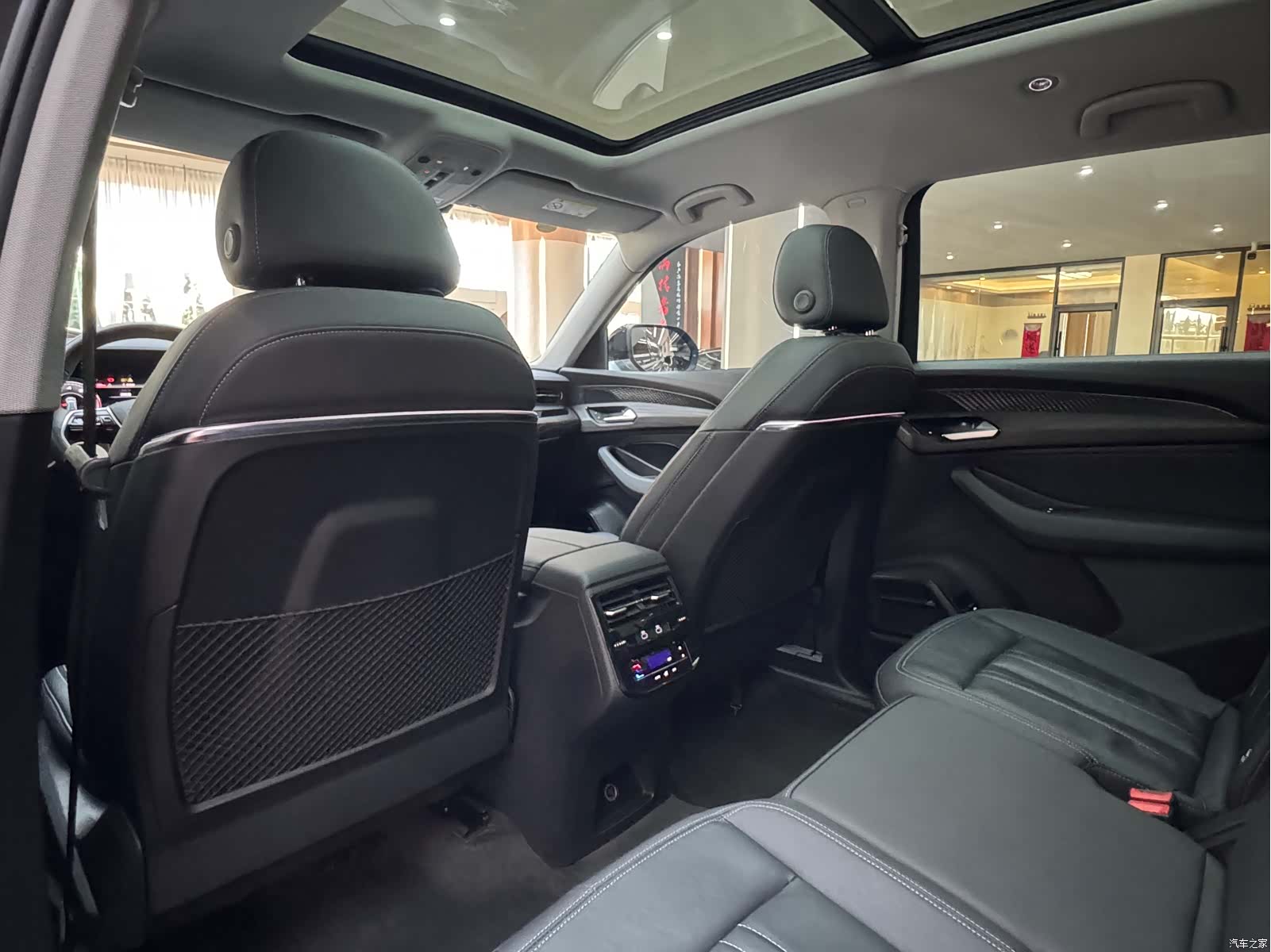 Audi Q6, 2023 13