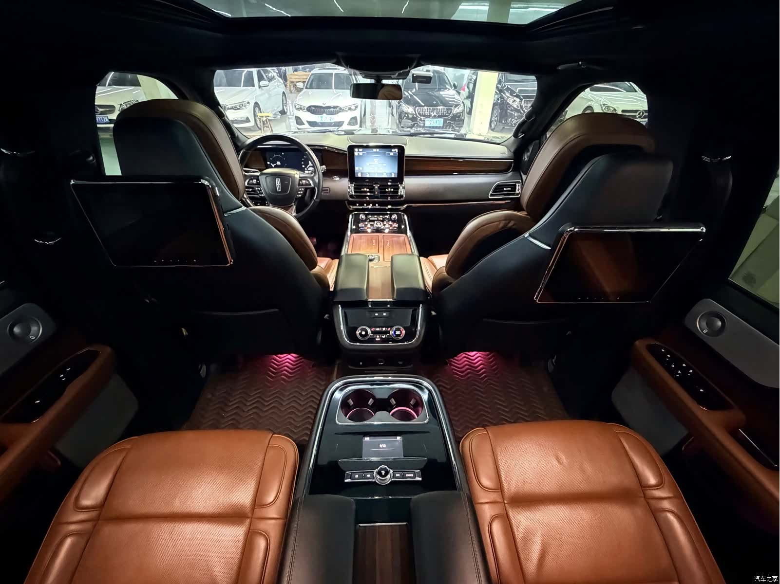 Lincoln Navigator, 2018 15