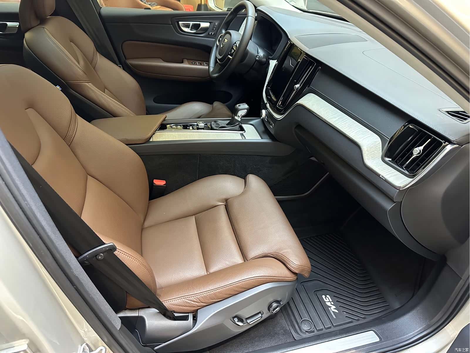 Volvo XC60, 2019 7