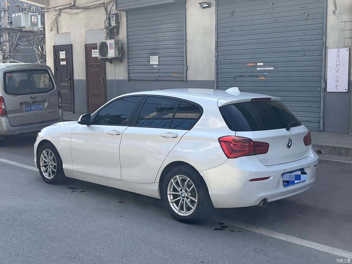 BMW 1 Series, 2018 все фото