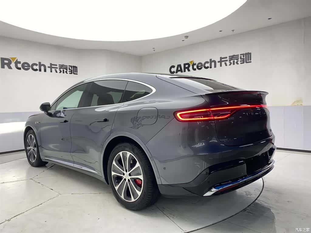 Luxeed R7, 2025 7