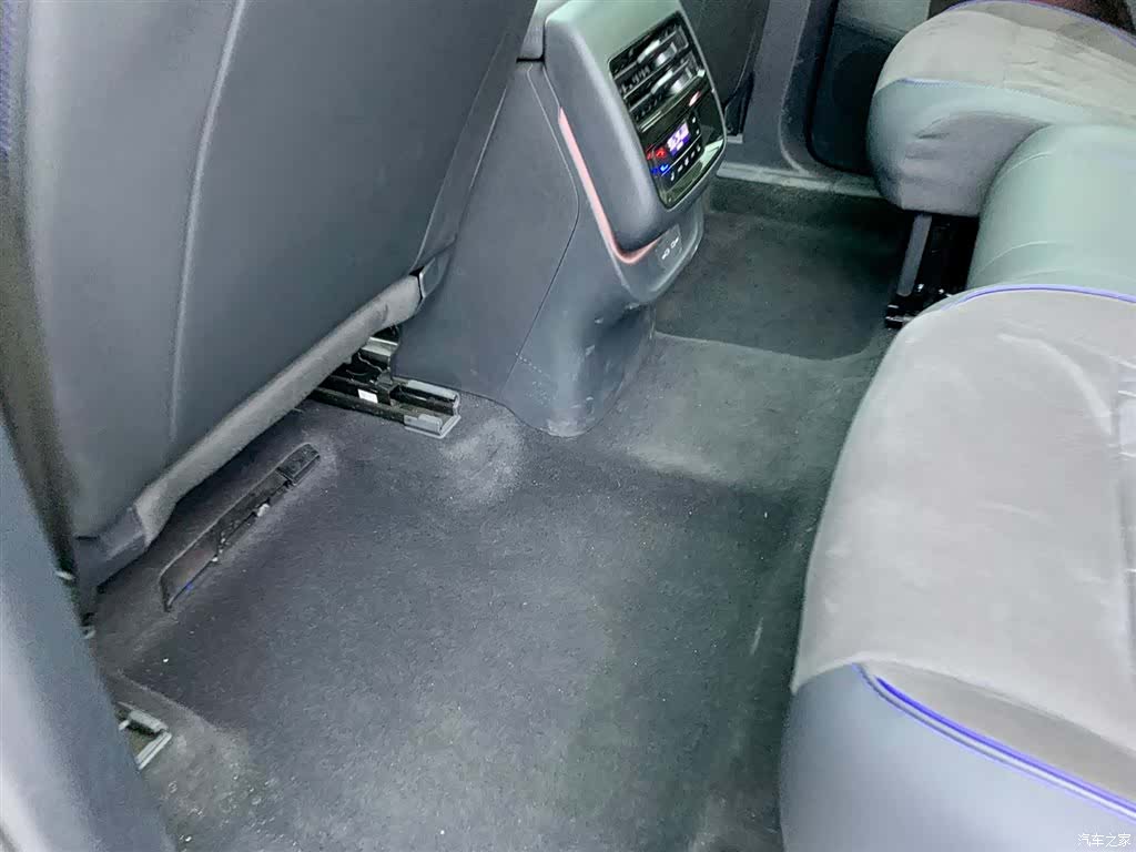 Volkswagen Teramont, 2025 30