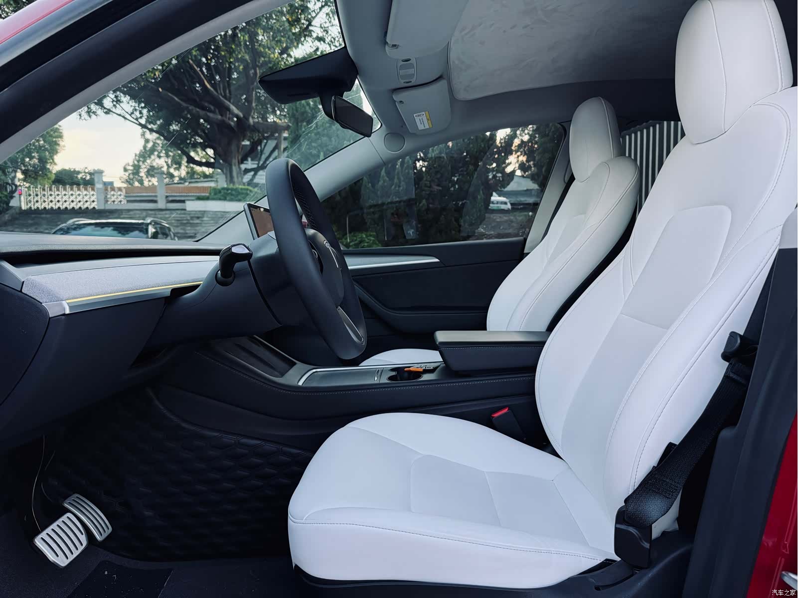 Tesla Model Y, 2022 18