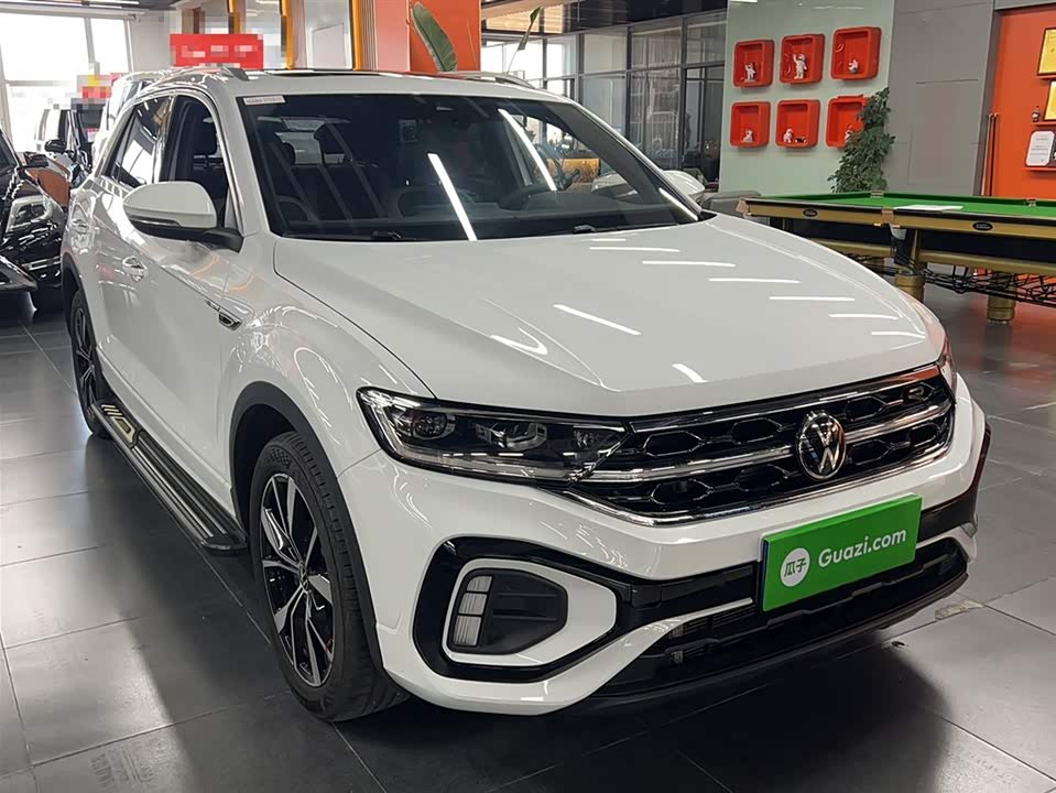 Volkswagen T-ROC exploring Songs