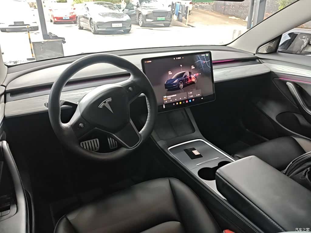 Tesla Model 3, 2022 10