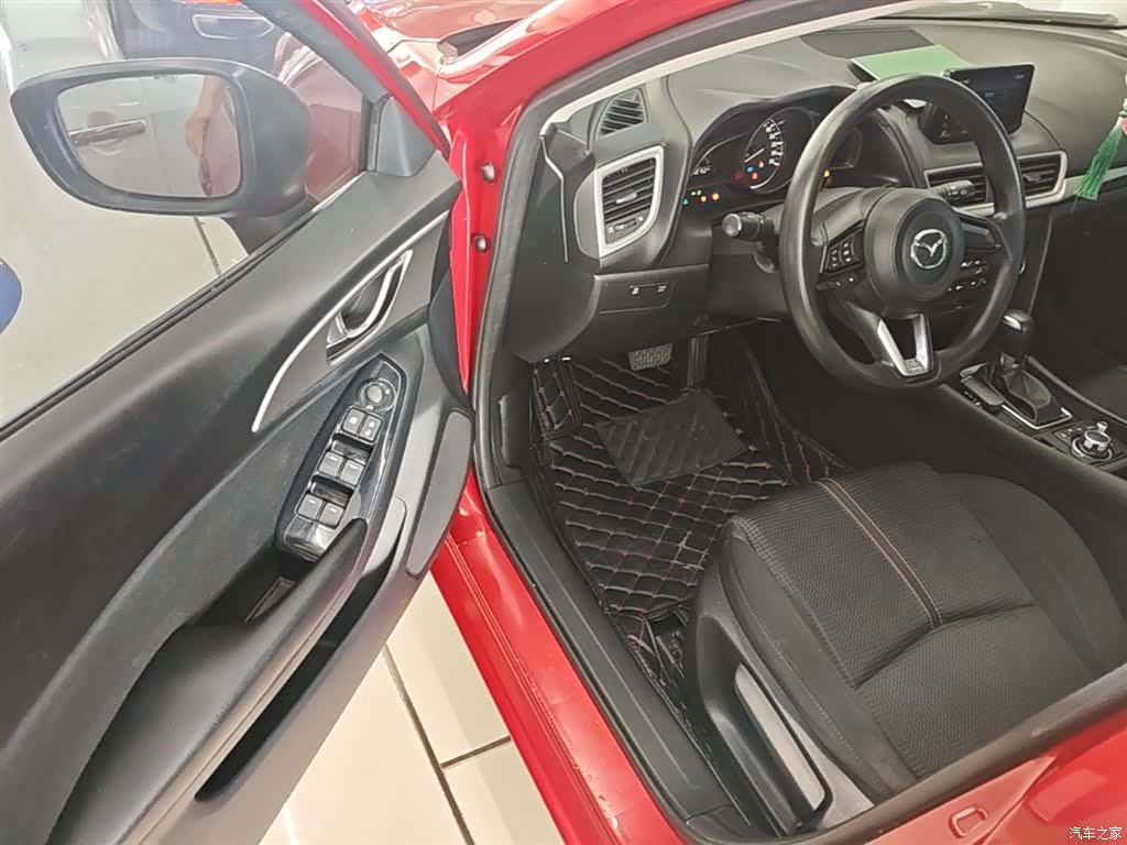 Mazda Mazda3, 2017 16