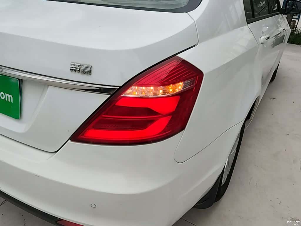 Geely Emgrand, 2017 8