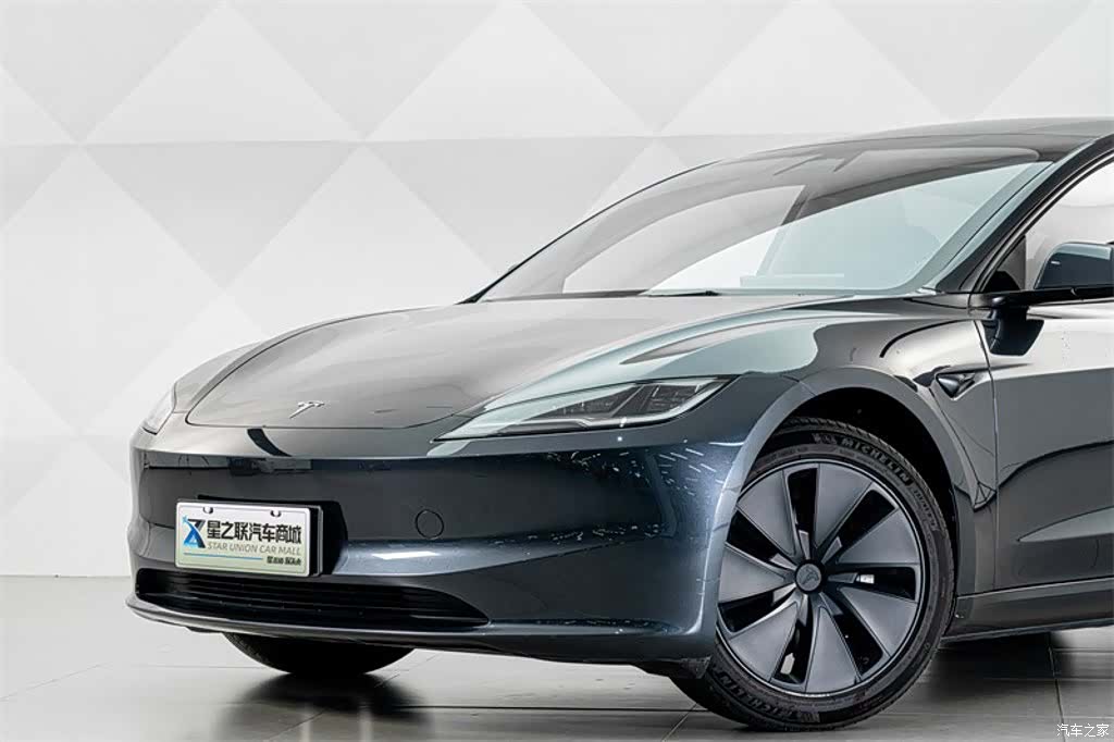 Tesla Model 3, 2024 3