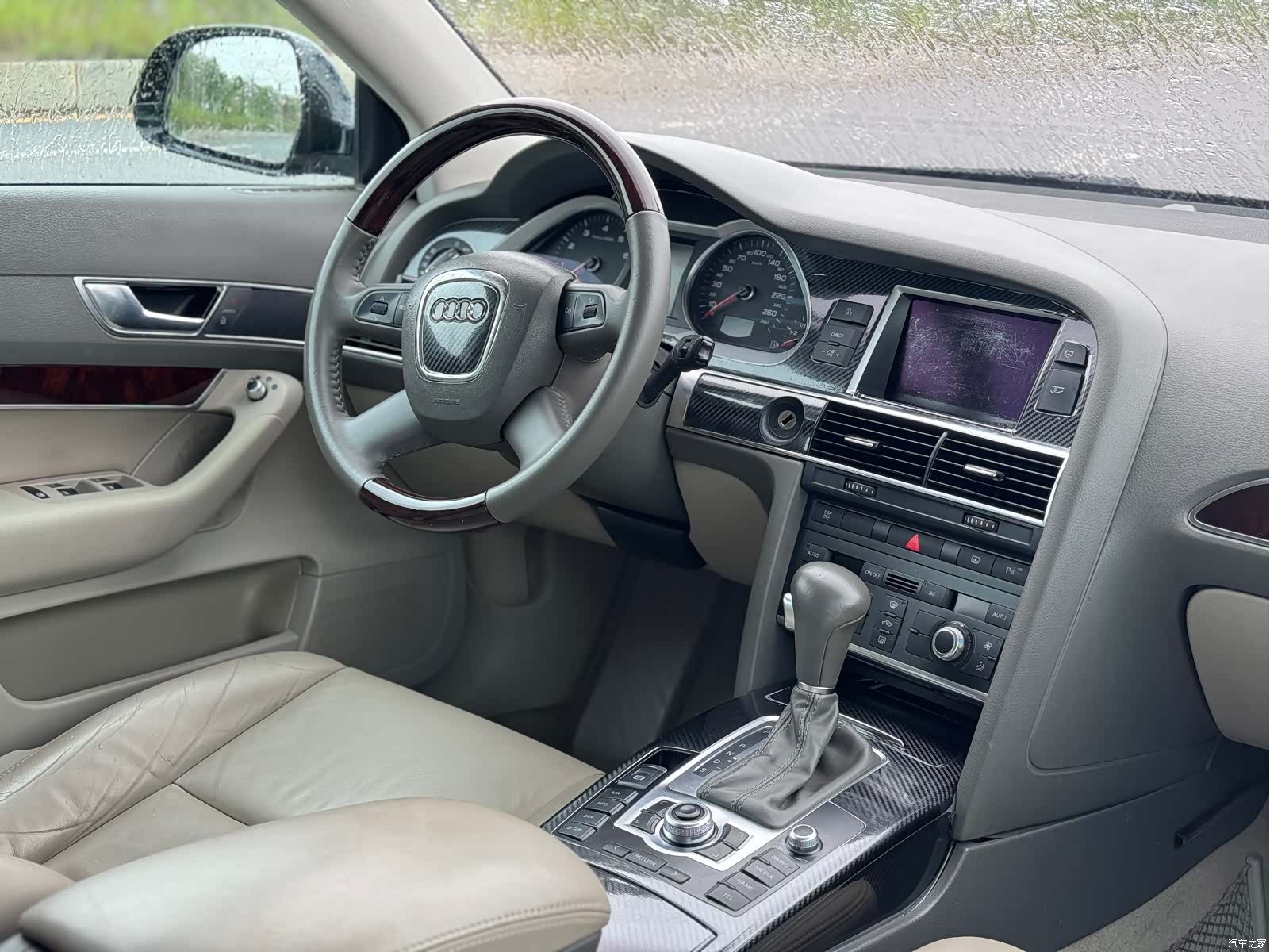 Audi A6L, 2012 16