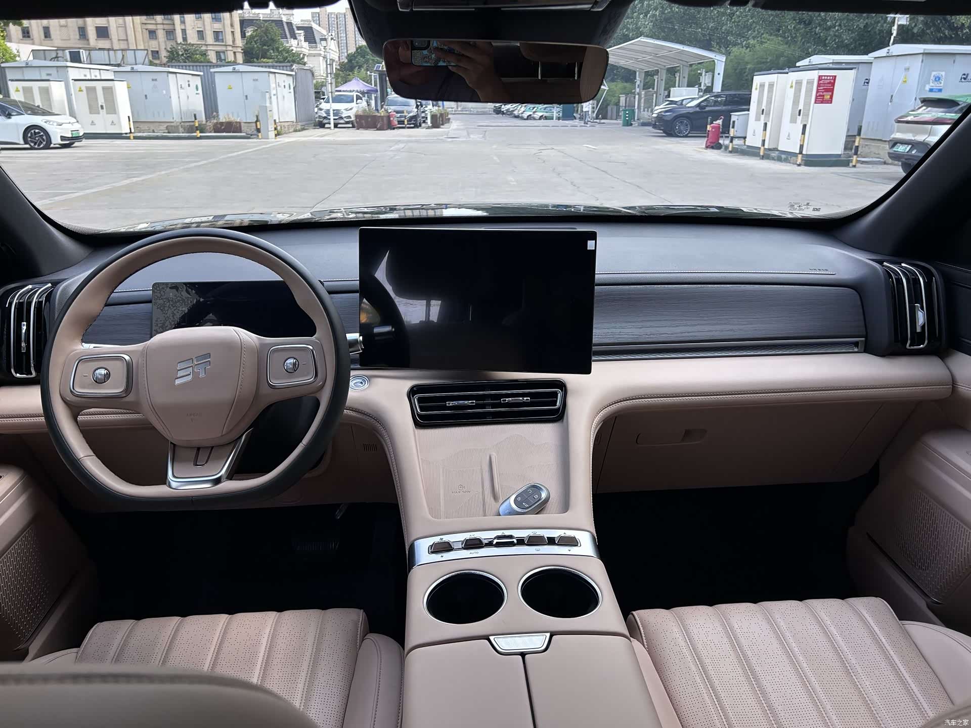 Jetour L7, 2025 13