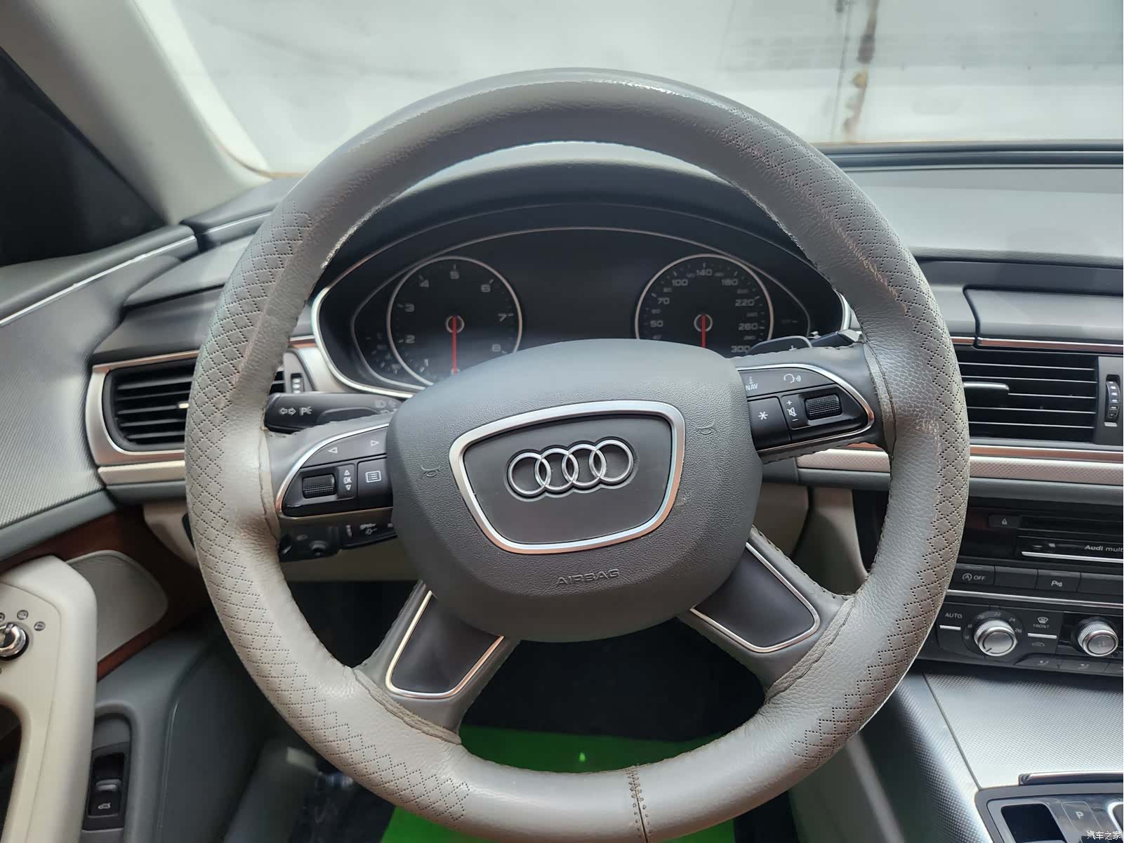 Audi A6L, 2013 7