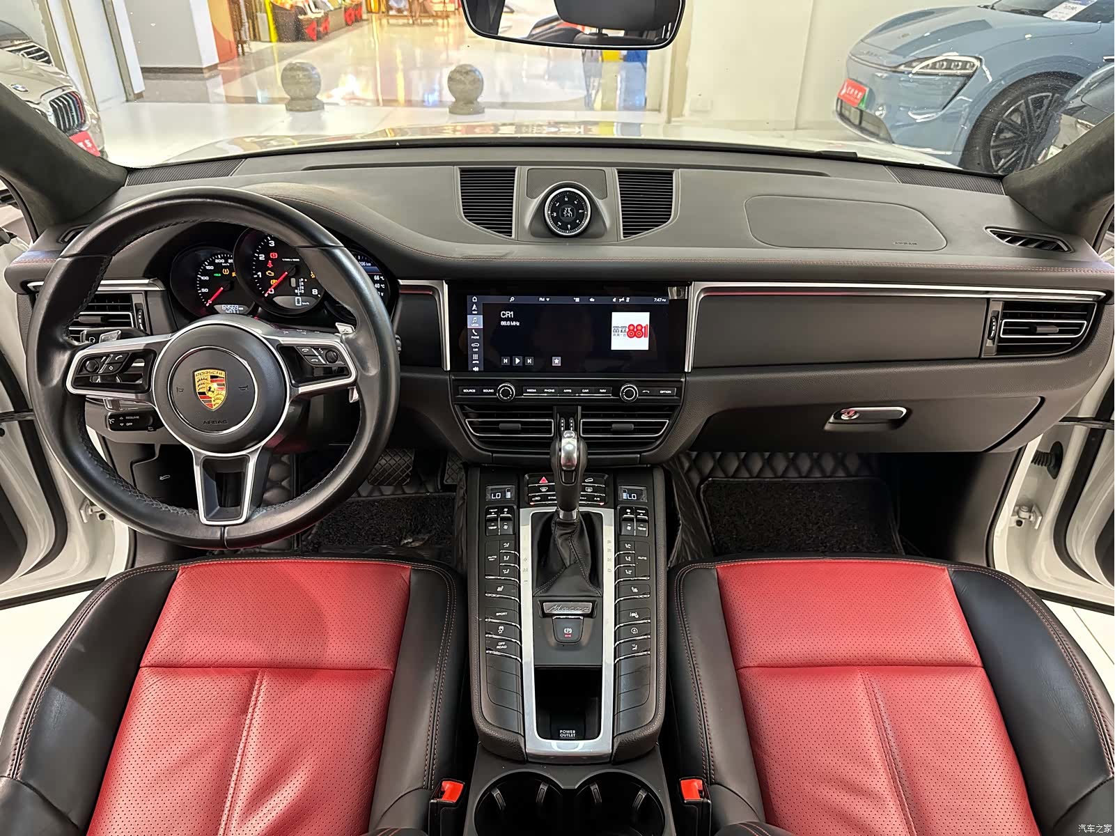 Porsche Macan, 2022 22