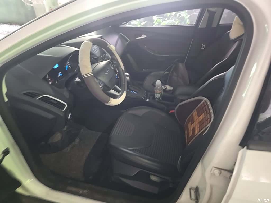 Ford Focus, 2018 15