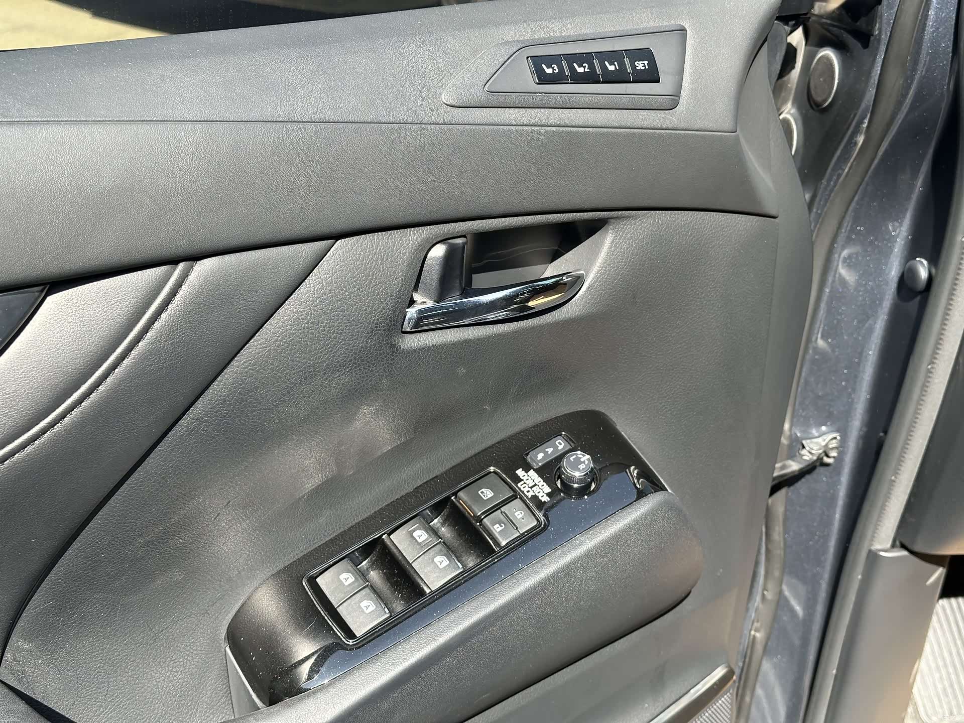 Toyota Alphard, 2017 9