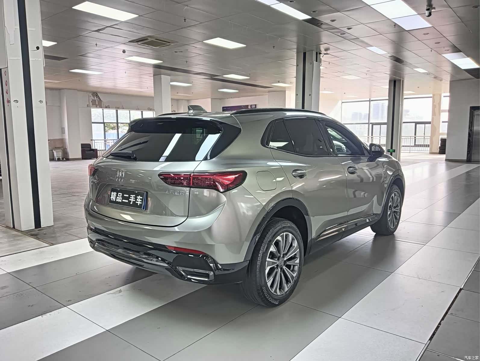 Buick Envision, 2025 11