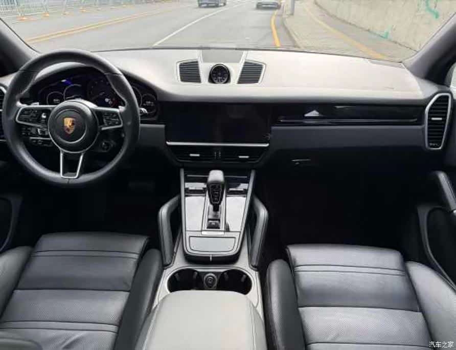 Porsche Cayenne, 2019 9