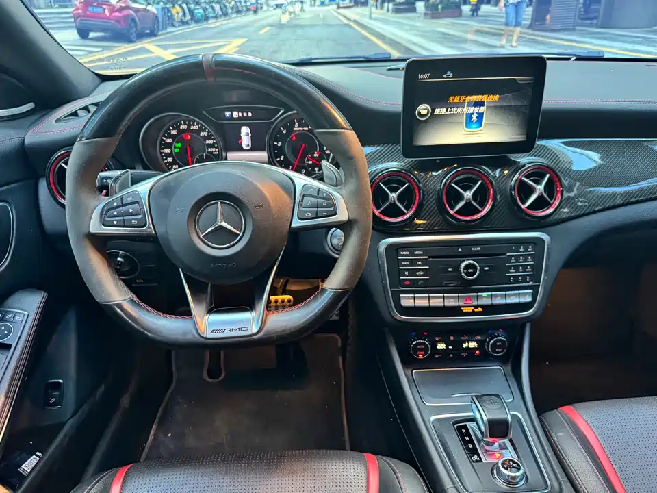 Mercedes-Benz CLA AMG