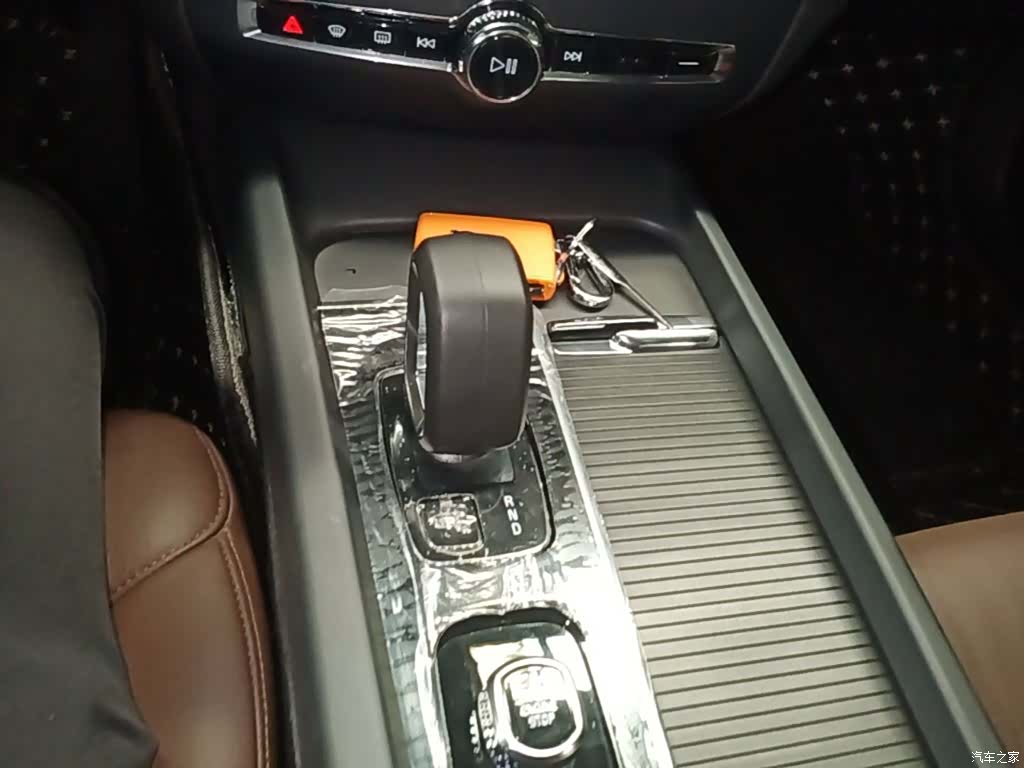 Volvo S60, 2025 14